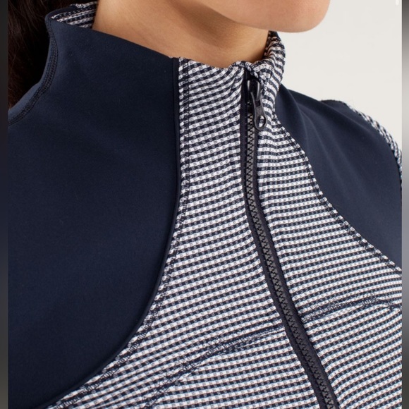 Lululemon Forme Jacket - Picture 2 of 10